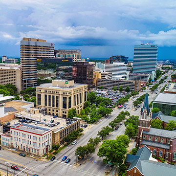 How far is Cambria Hotel Columbia Downtown the Vista from the center of Columbia?